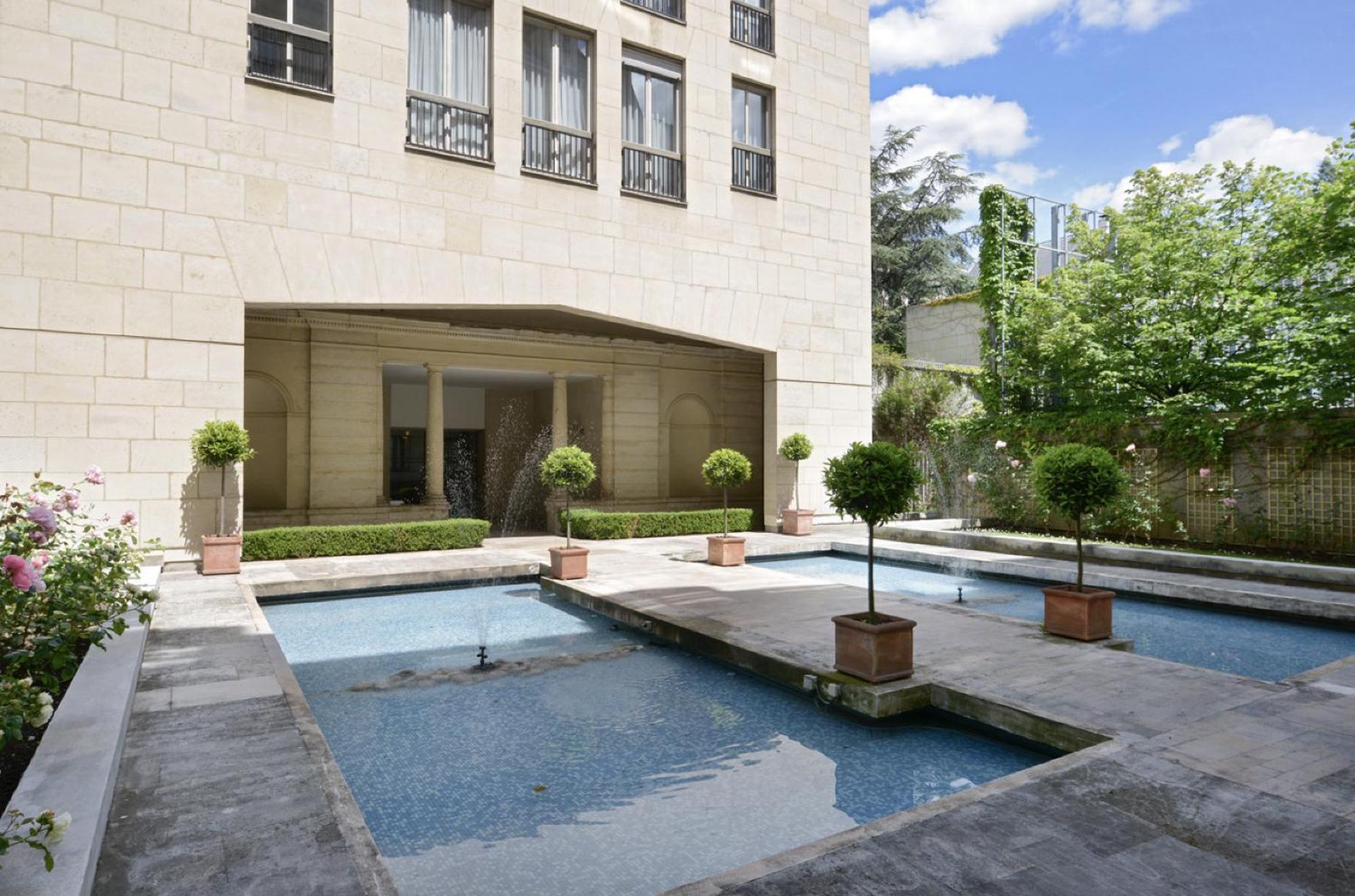 Center Le Marais By Studio Prestige Parigi